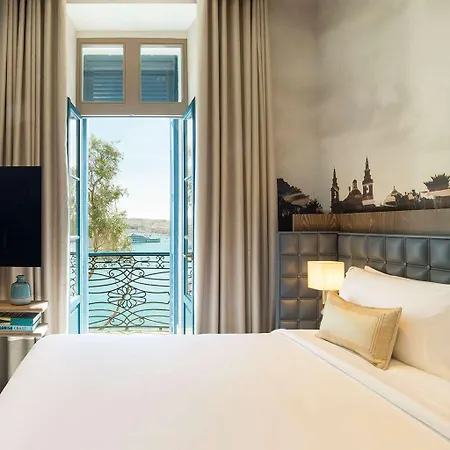 Iniala Harbour House And Residences Otel