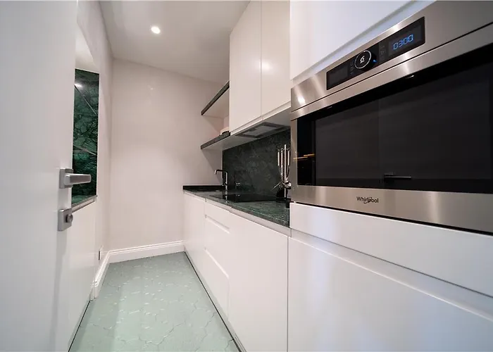 Iniala Harbour House And Residences La Valette