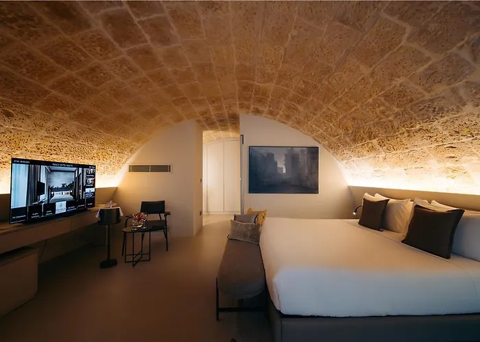 Iniala Harbour House And Residences La Valette