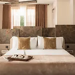 Iniala Harbour House And Residences Hotel *