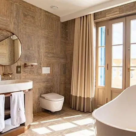 Iniala Harbour House And Residences Hotel *
