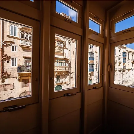 Szálloda Iniala Harbour House And Residences