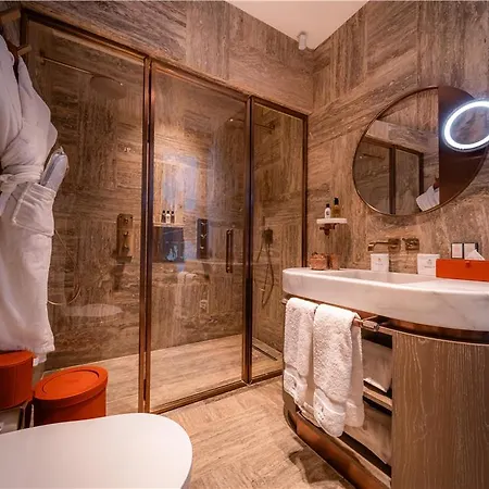 Iniala Harbour House And Residences Hotel