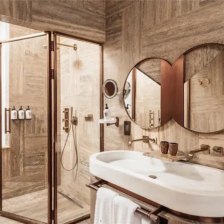 Iniala Harbour House And Residences ホテル *