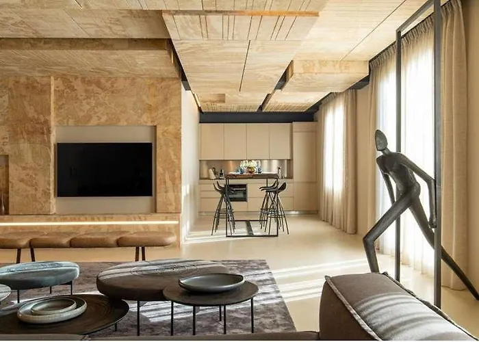 Iniala Harbour House And Residences Hotel