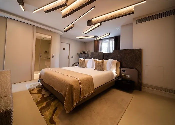 Iniala Harbour House And Residences Hotel *