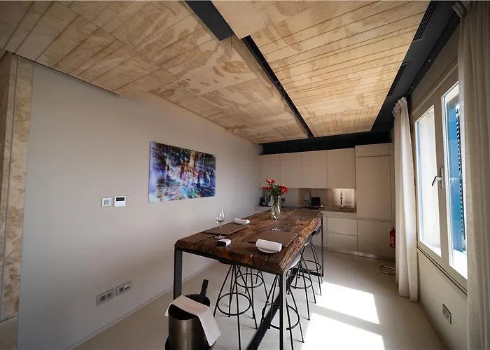 Iniala Harbour House And Residences Ξενοδοχείο *