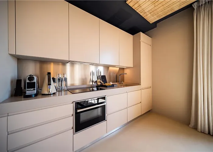 Iniala Harbour House And Residences Ξενοδοχείο *